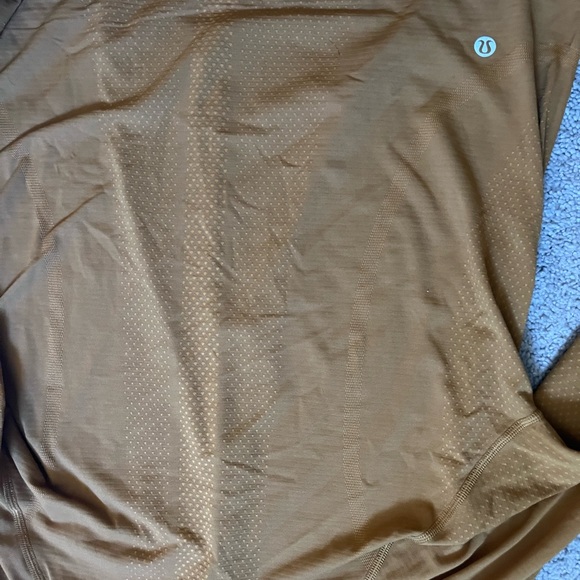 NWOT Lululemon Long Sleeve Yellow Cropped Half Zip - Picture 8 of 9